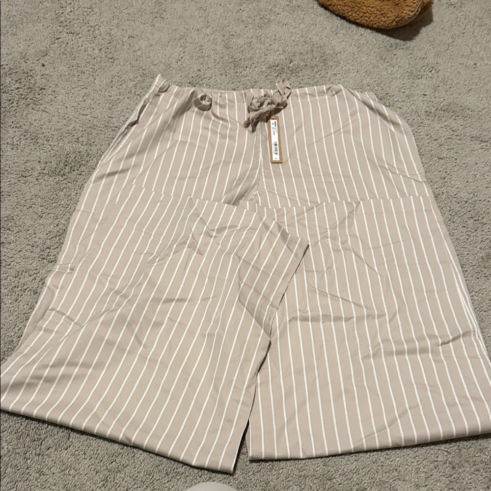 SKIMS COTTON POPLIN SLEEP PANTS IN STONE STRIPE - Picture 2 of 4